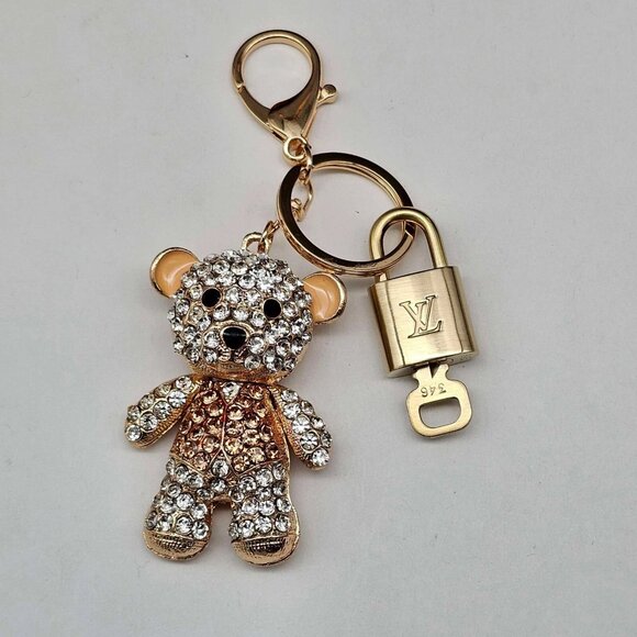 Authentic Louis Vuitton Lock & Key with unbranded Rhinstone Bear Bagcharm - Picture 1 of 6